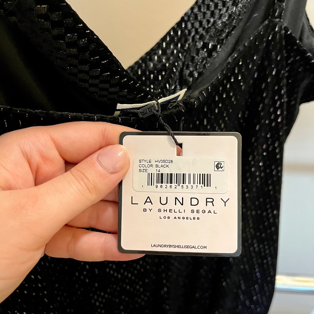 Long wrap velvet black gown Laundry by Shelli Segall